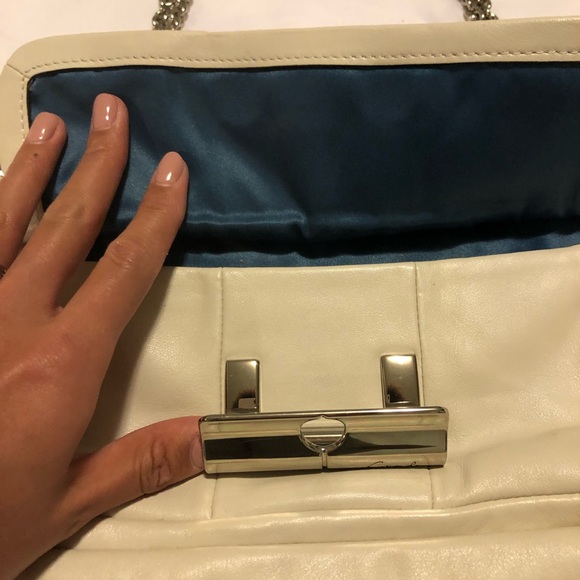 Coach Kristen White Leather Shoulder Bag - Picture 3 of 4